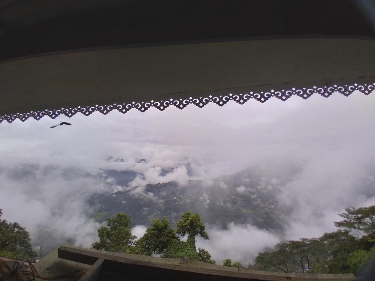 Hotel Shivalik Retreat Ґанґток Екстер'єр фото