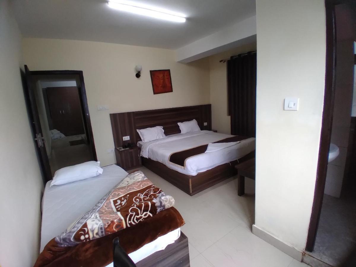 Hotel Shivalik Retreat Ґанґток Екстер'єр фото